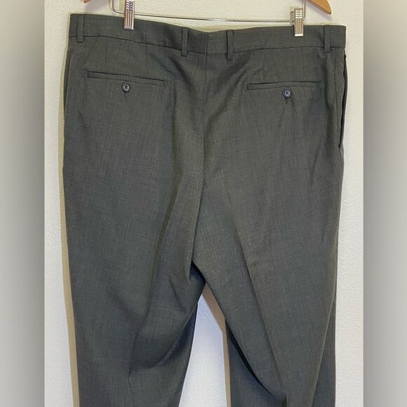HUGO BOSS - Charcoal Gray Virgin Wool Dress Pants - Men’s 40 x 28 - Picture 7 of 7
